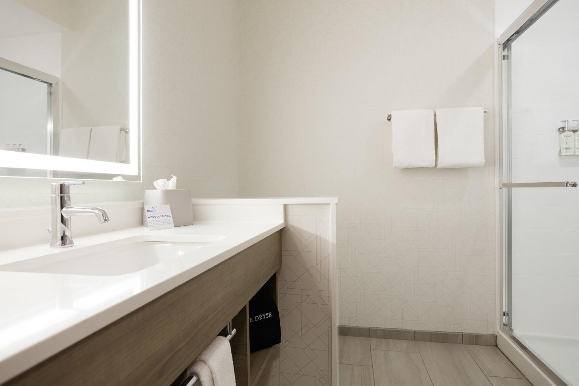 Holiday Inn Express & Suites Memphis East By Ihg Ngoại thất bức ảnh