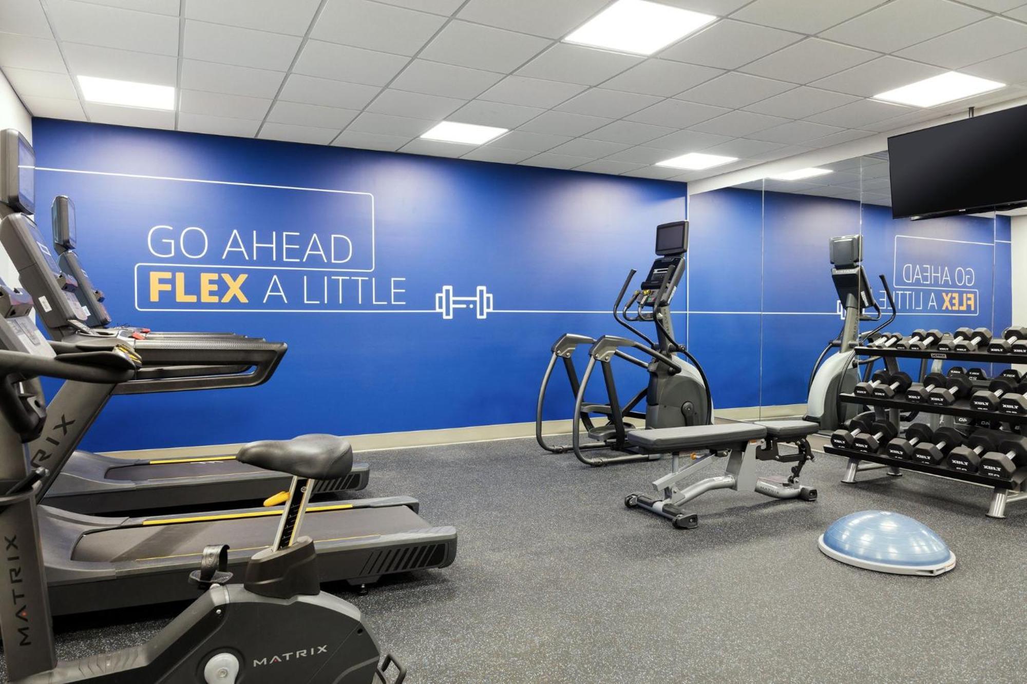 Holiday Inn Express & Suites Memphis East By Ihg Ngoại thất bức ảnh